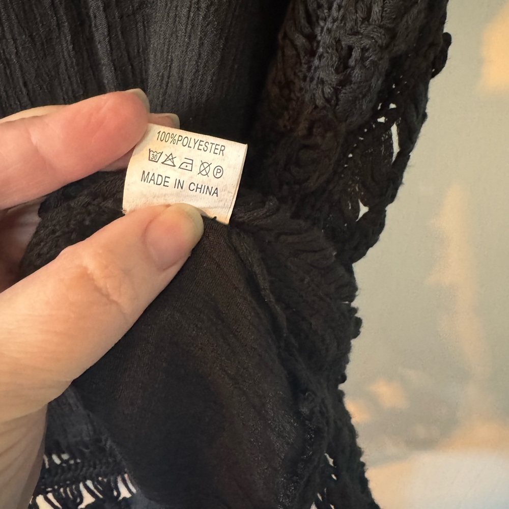 Beautiful Black Crochet Cover Up - A&O International - Picture 4 of 5
